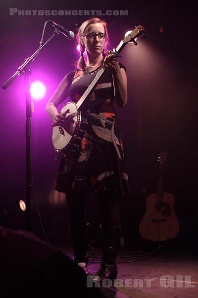 LAURA VEIRS AND THE HALL OF FLAMES - 2011-02-20 - PARIS - La Maroquinerie - 